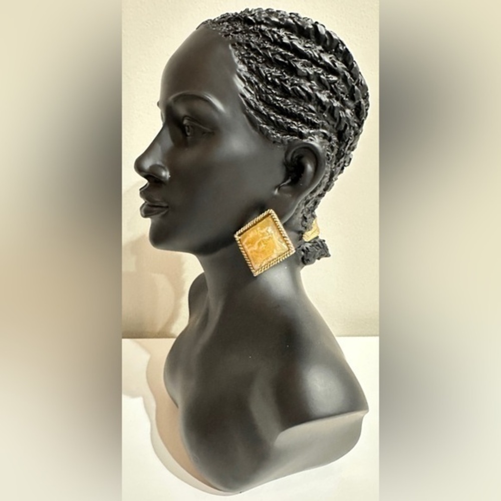 New Gold-Tone Square Earrings with Yellow Marble Resin
